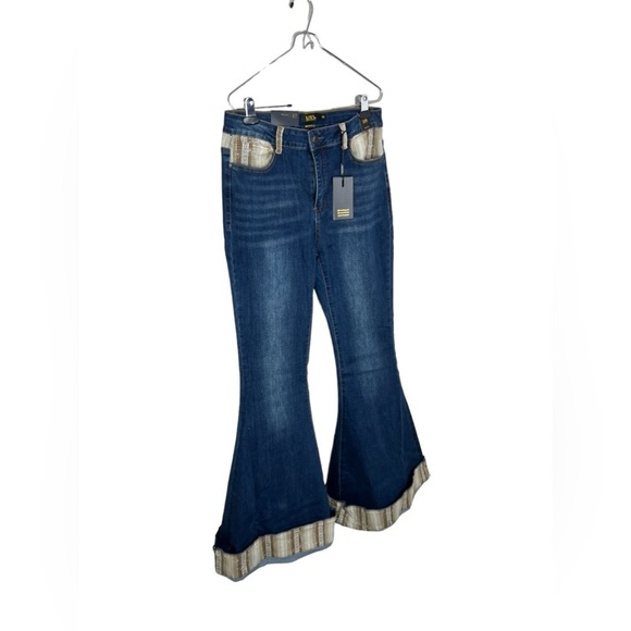 Lucky & Blessed Women’s Brown Aztec Print Cuffed Dark Wash Denim Flare Jeans - Picture 4 of 12